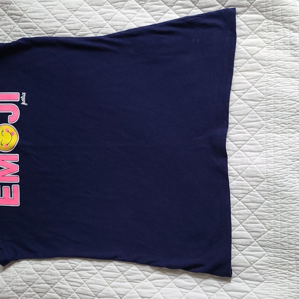 Justice Tee - Picture 3 of 4